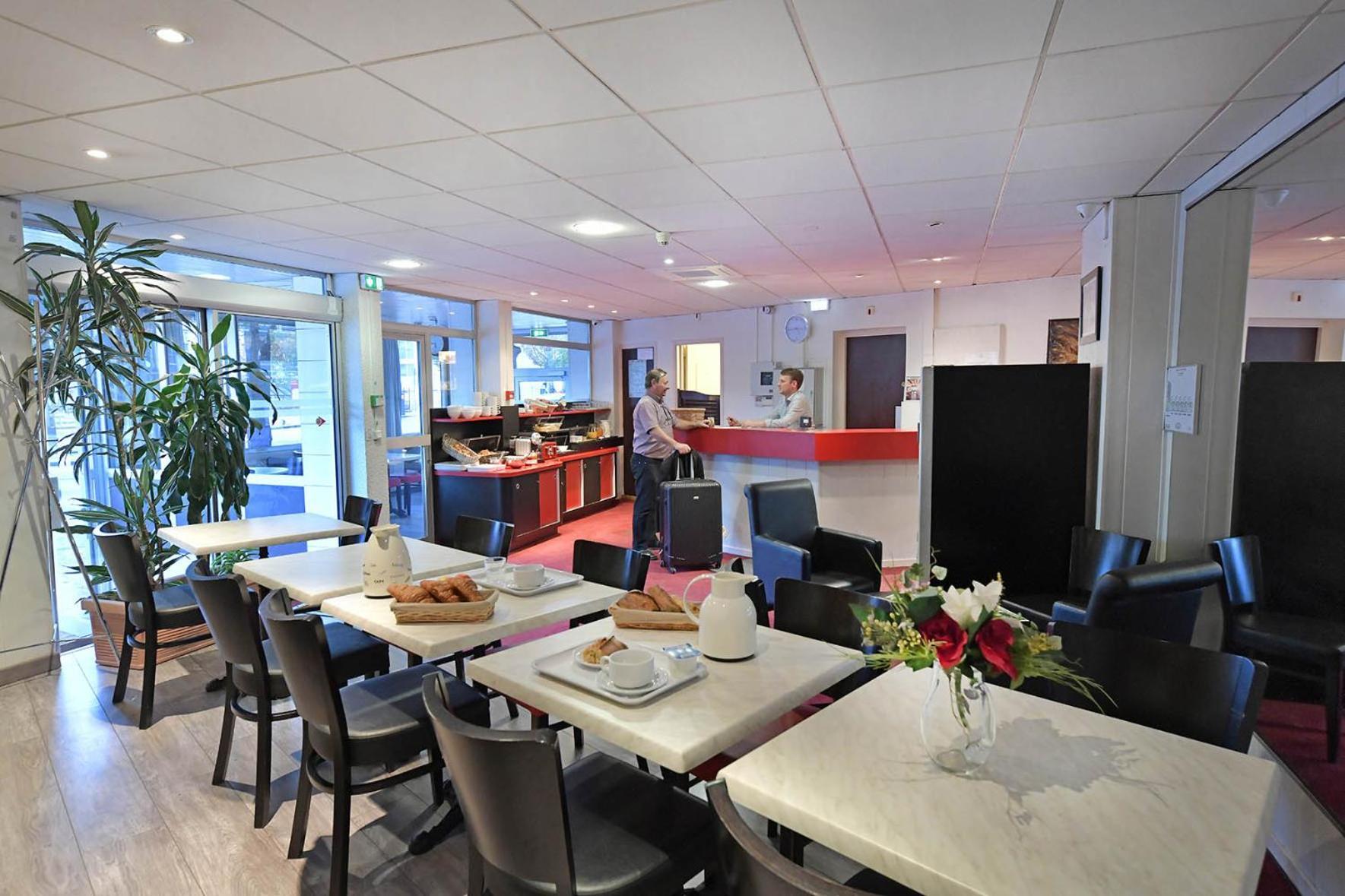 Hotel Saint Andre Gare Sncf Clermont-Ferrand Bagian luar foto